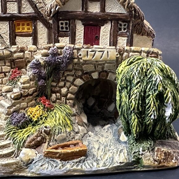 Memory Lane Cottages Peter Tomlins Willow Beck Figure #186 England 1996 VTG - Picture 5 of 13